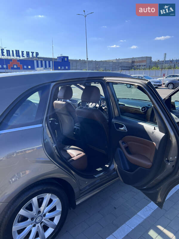 Хэтчбек Mercedes-Benz B-Class 2012 в Белой Церкви