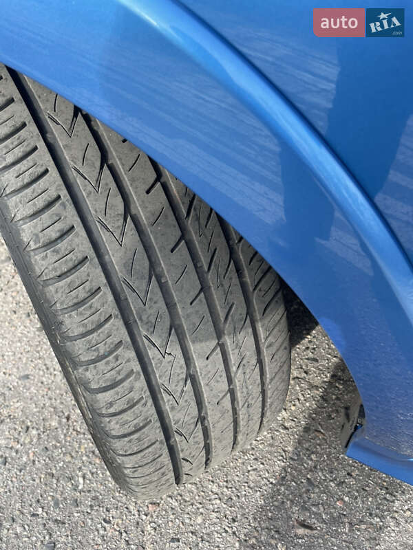 Хетчбек Mercedes-Benz B-Class 2015 в Полтаві фото 7 Хетчбек Mercedes-Benz B-Class 2015 в Полтаві