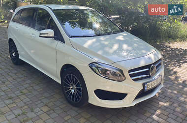 Хэтчбек Mercedes-Benz B-Class 2016 в 