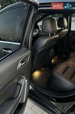 Хэтчбек Mercedes-Benz B-Class 2015 в 