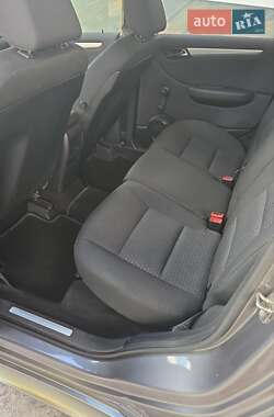 Хэтчбек Mercedes-Benz B-Class 2008 в 