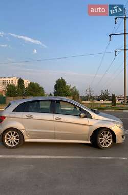 Хэтчбек Mercedes-Benz B-Class 2006 в 
