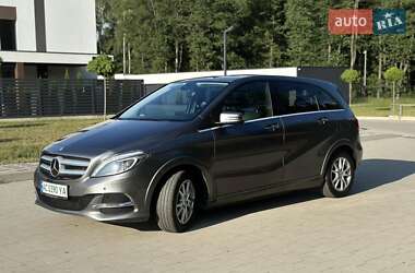 Хэтчбек Mercedes-Benz B-Class 2017 в 