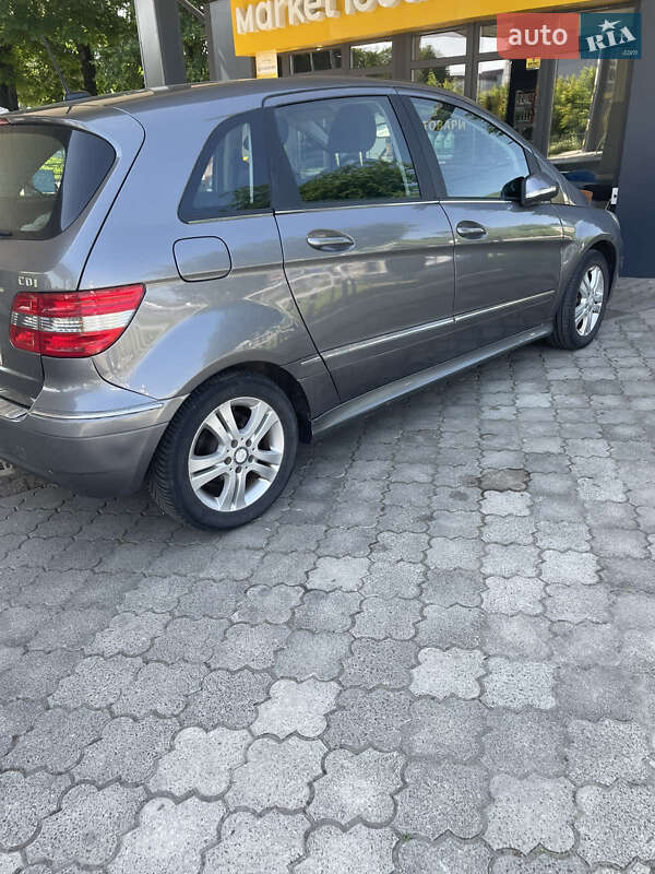 Хэтчбек Mercedes-Benz B-Class 2010 в Костополе