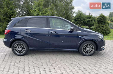 Хэтчбек Mercedes-Benz B-Class 2017 в 