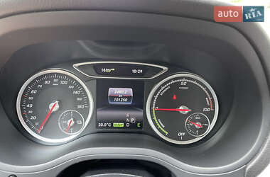 Хэтчбек Mercedes-Benz B-Class 2017 в 