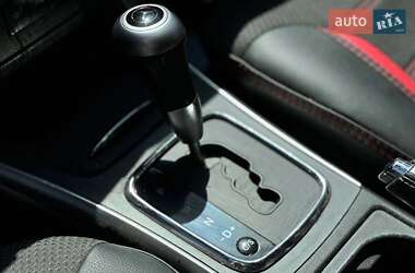Хэтчбек Mercedes-Benz B-Class 2011 в 