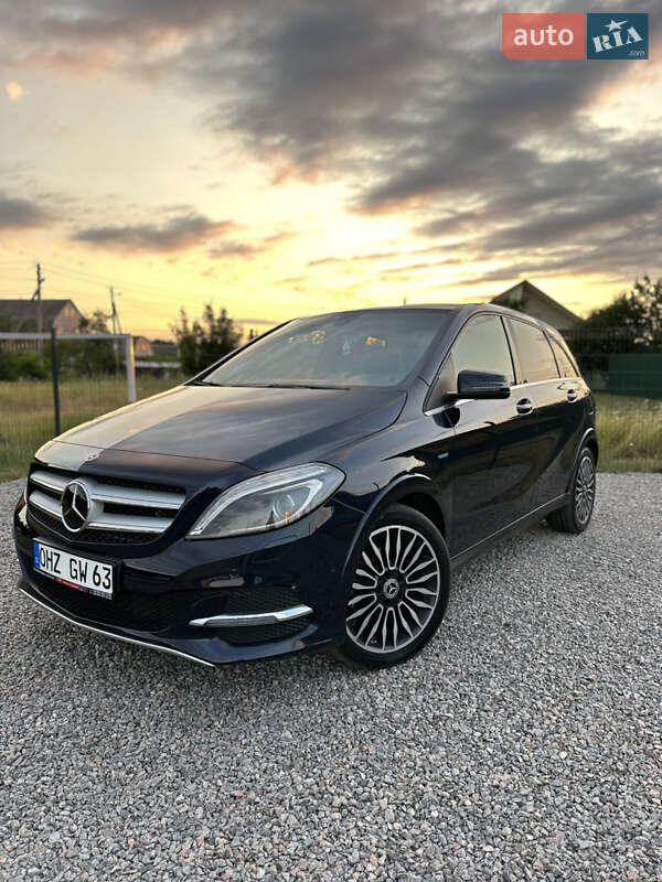 Хэтчбек Mercedes-Benz B-Class 2017 в Миргороде