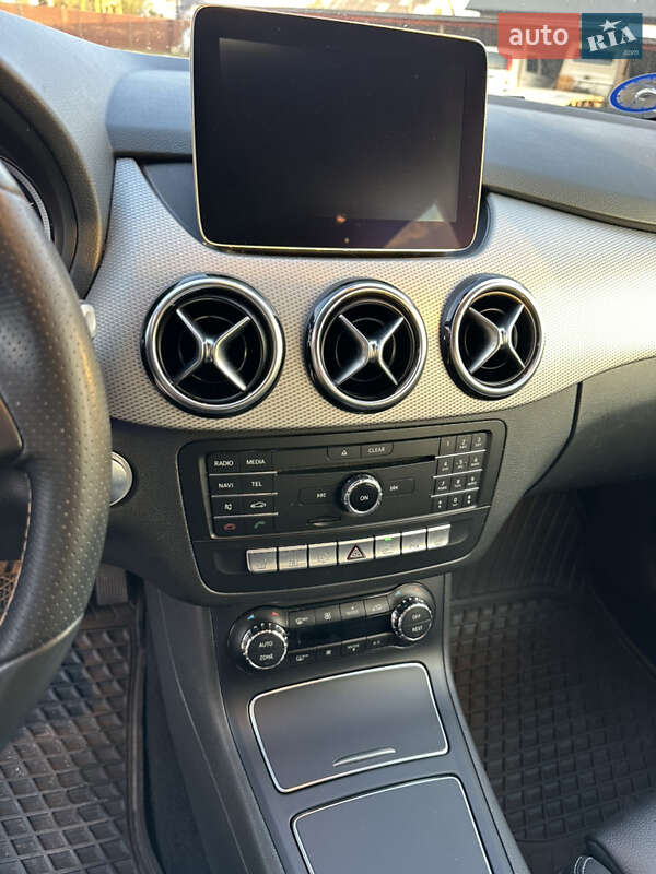 Хэтчбек Mercedes-Benz B-Class 2017 в Миргороде