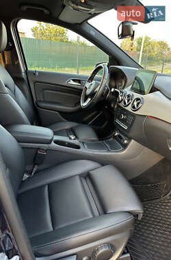 Хэтчбек Mercedes-Benz B-Class 2017 в 