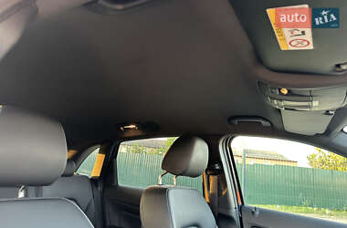 Хэтчбек Mercedes-Benz B-Class 2017 в 