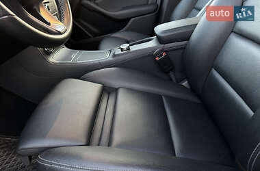 Хэтчбек Mercedes-Benz B-Class 2017 в 