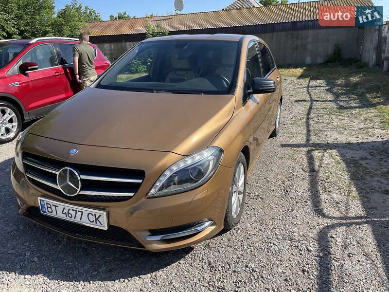 Хэтчбек Mercedes-Benz B-Class 2013 в Макарове