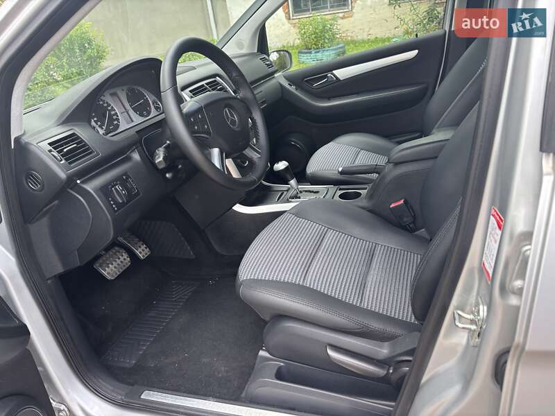 Хэтчбек Mercedes-Benz B-Class 2007 в Нововолынске