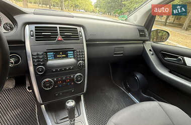 Хэтчбек Mercedes-Benz B-Class 2007 в 