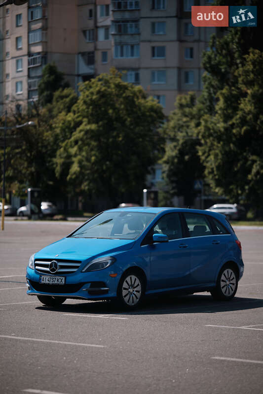 Хэтчбек Mercedes-Benz B-Class 2014 в Броварах