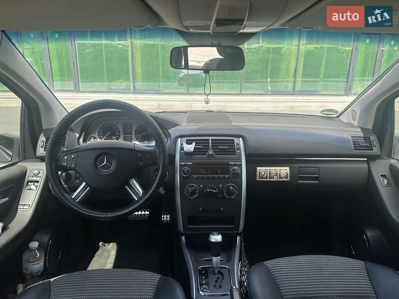 Хэтчбек Mercedes-Benz B-Class 2006 в Луцке фото 4 Хэтчбек Mercedes-Benz B-Class 2006 в Луцке