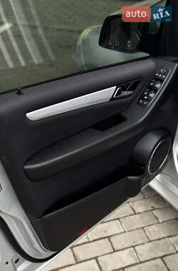 Хэтчбек Mercedes-Benz B-Class 2010 в 