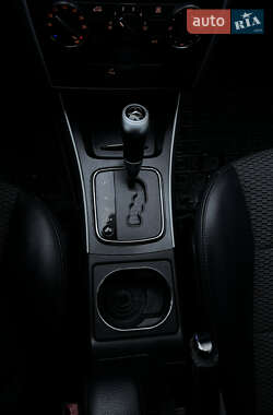 Хэтчбек Mercedes-Benz B-Class 2010 в 