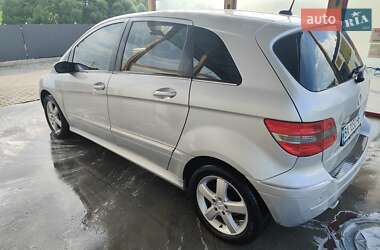 Хэтчбек Mercedes-Benz B-Class 2005 в 