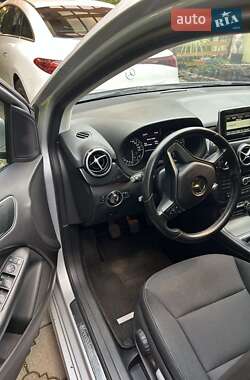 Хэтчбек Mercedes-Benz B-Class 2014 в 
