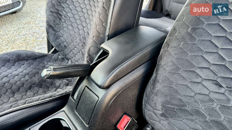 Хэтчбек Mercedes-Benz B-Class 2011 в Ивано-Франковске