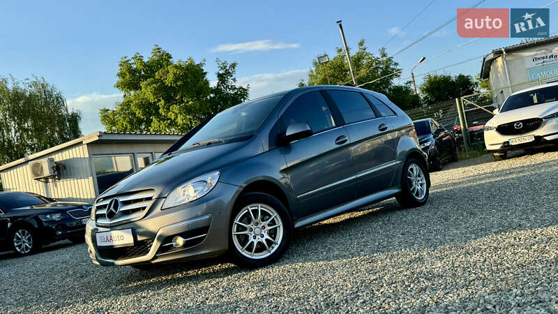 Хэтчбек Mercedes-Benz B-Class 2011 в Ивано-Франковске