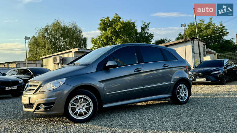 Хэтчбек Mercedes-Benz B-Class 2011 в Ивано-Франковске