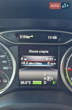 Хэтчбек Mercedes-Benz B-Class 2017 в 