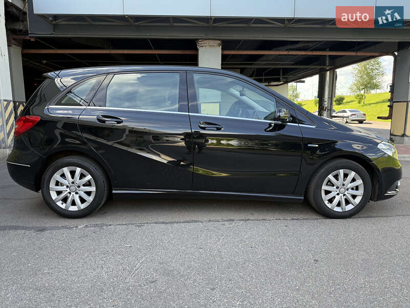 Хэтчбек Mercedes-Benz B-Class 2012 в Киеве