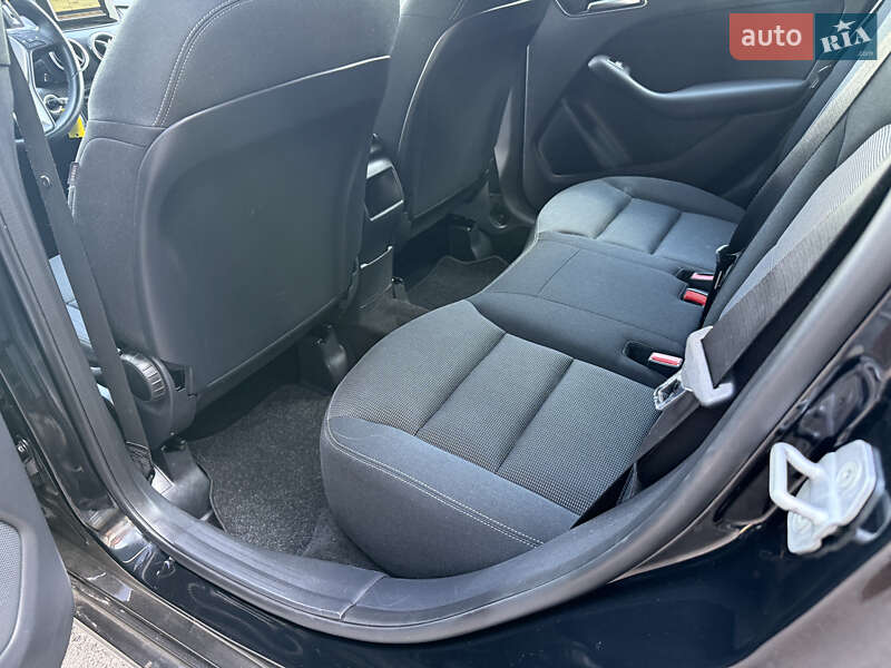 Хэтчбек Mercedes-Benz B-Class 2012 в Киеве