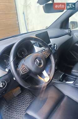 Хэтчбек Mercedes-Benz B-Class 2015 в 