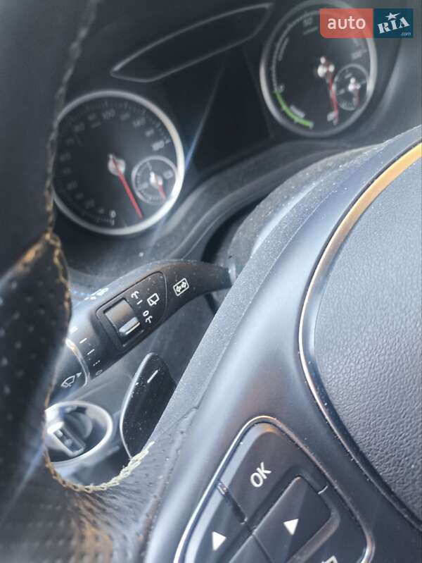Хэтчбек Mercedes-Benz B-Class 2015 в Львове