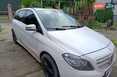 Хэтчбек Mercedes-Benz B-Class 2012 в 