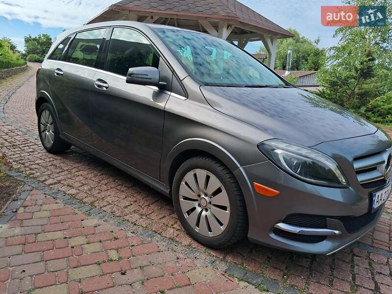 Хэтчбек Mercedes-Benz B-Class 2015 в Киеве фото 13 Хэтчбек Mercedes-Benz B-Class 2015 в Киеве