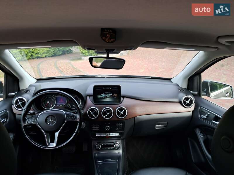 Хэтчбек Mercedes-Benz B-Class 2015 в Киеве фото 26 Хэтчбек Mercedes-Benz B-Class 2015 в Киеве