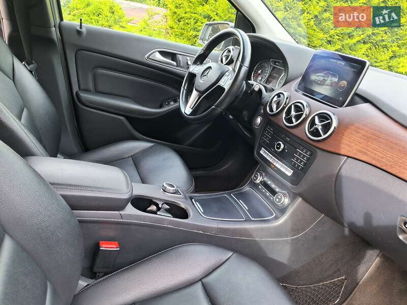 Хэтчбек Mercedes-Benz B-Class 2015 в Киеве фото 45 Хэтчбек Mercedes-Benz B-Class 2015 в Киеве