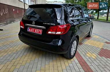 Хэтчбек Mercedes-Benz B-Class 2015 в 