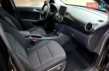 Хэтчбек Mercedes-Benz B-Class 2015 в 