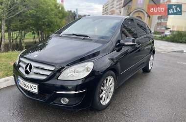 Хэтчбек Mercedes-Benz B-Class 2009 в 