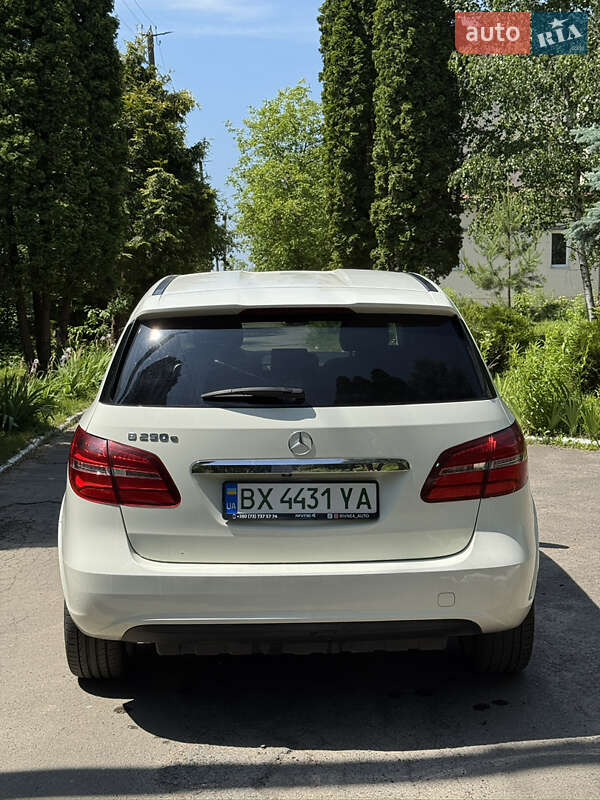 Хетчбек Mercedes-Benz B-Class 2016 в Рівному