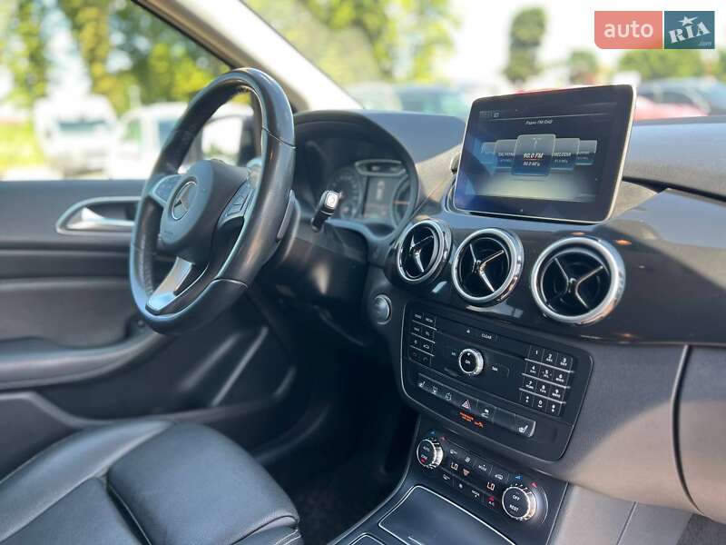 Хетчбек Mercedes-Benz B-Class 2017 в Стрию