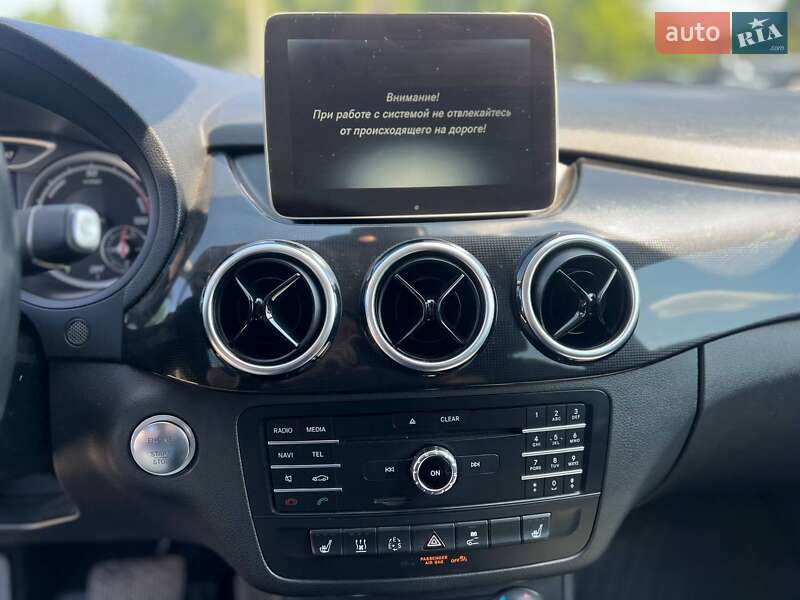 Хетчбек Mercedes-Benz B-Class 2017 в Стрию