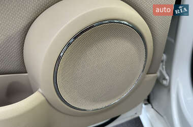 Хэтчбек Mercedes-Benz B-Class 2008 в 