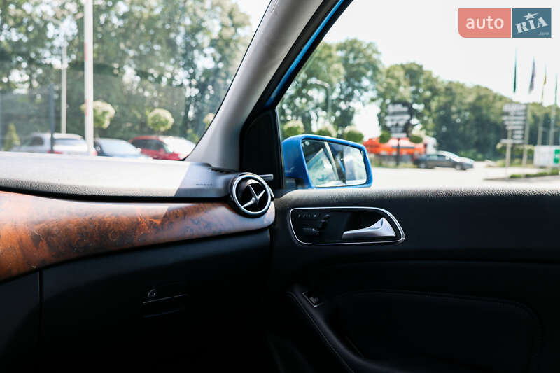 Хэтчбек Mercedes-Benz B-Class 2014 в Львове