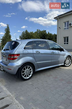 Хэтчбек Mercedes-Benz B-Class 2006 в 