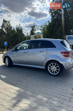 Хэтчбек Mercedes-Benz B-Class 2006 в 