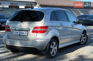 Хэтчбек Mercedes-Benz B-Class 2009 в 