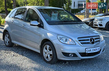 Хэтчбек Mercedes-Benz B-Class 2009 в 