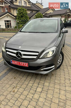 Хетчбек Mercedes-Benz B-Class 2016 в Пустомитах